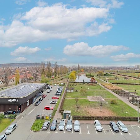 Salca Park Flat Apartment Oradea Exterior foto